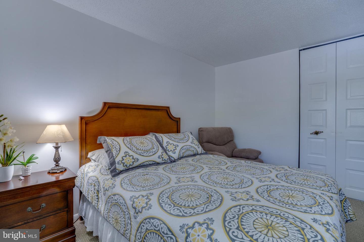 5838 HIGH BLUFF CT, BURKE, Virginia 22015, 3 Bedrooms Bedrooms, ,2 BathroomsBathrooms,Residential,For sale,5838 HIGH BLUFF CT,VAFX2257210 MLS # VAFX2257210