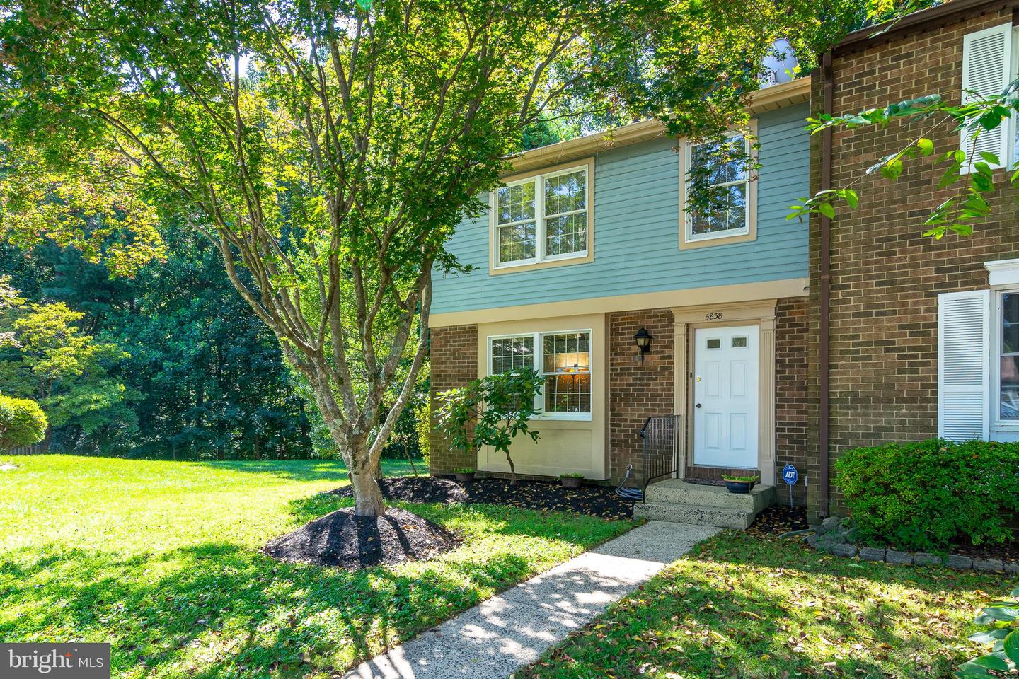 5838 HIGH BLUFF CT, BURKE, Virginia 22015, 3 Bedrooms Bedrooms, ,2 BathroomsBathrooms,Residential,For sale,5838 HIGH BLUFF CT,VAFX2257210 MLS # VAFX2257210