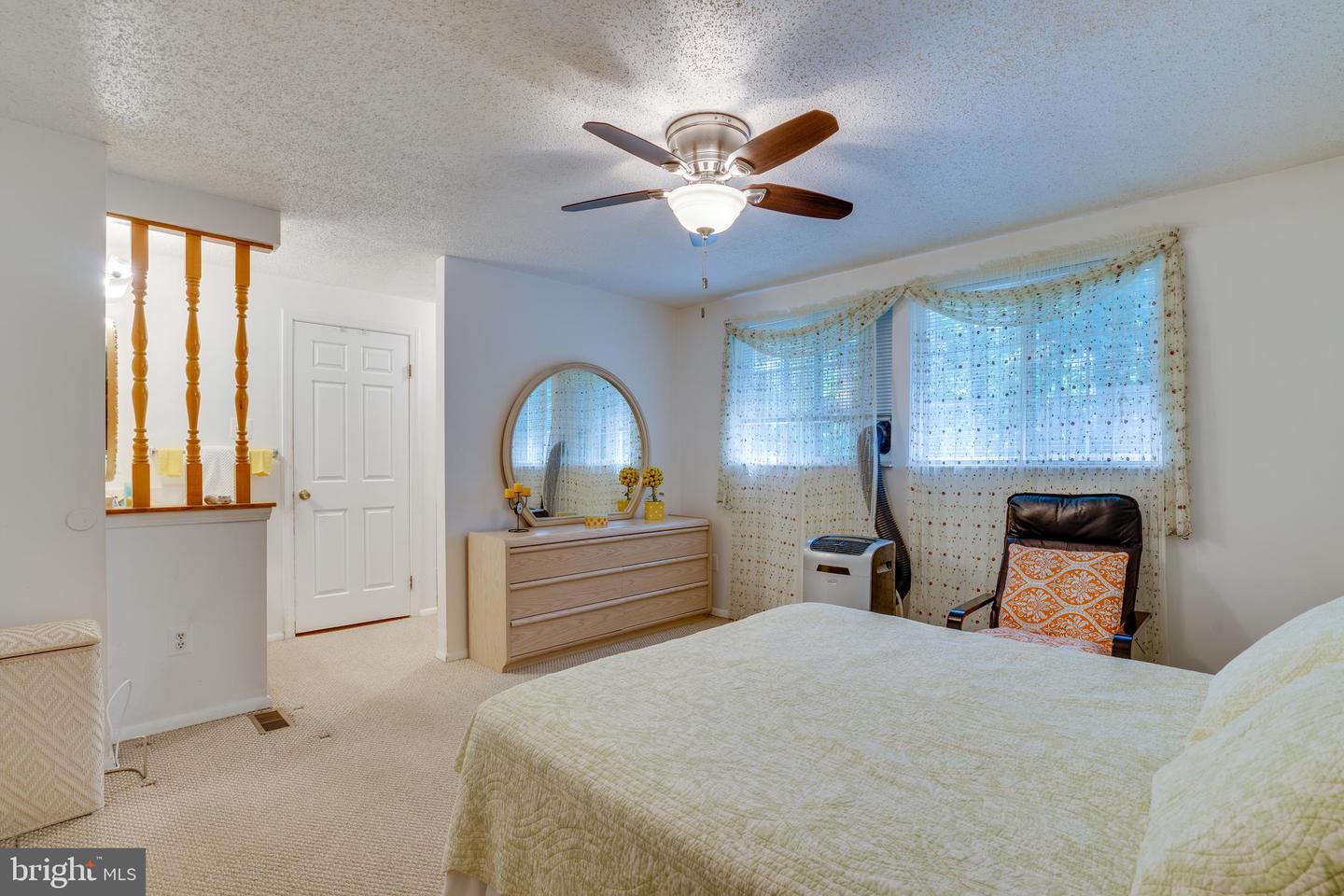 5838 HIGH BLUFF CT, BURKE, Virginia 22015, 3 Bedrooms Bedrooms, ,2 BathroomsBathrooms,Residential,For sale,5838 HIGH BLUFF CT,VAFX2257210 MLS # VAFX2257210