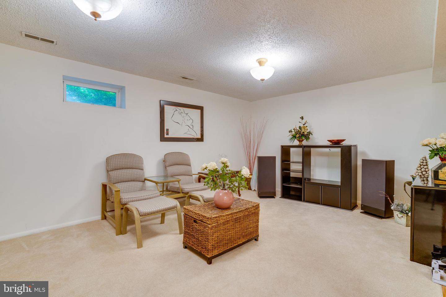 5838 HIGH BLUFF CT, BURKE, Virginia 22015, 3 Bedrooms Bedrooms, ,2 BathroomsBathrooms,Residential,For sale,5838 HIGH BLUFF CT,VAFX2257210 MLS # VAFX2257210