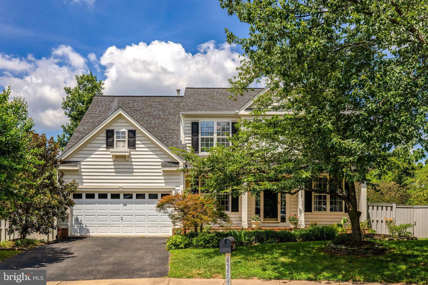 43524 CLIVEDON CT, ASHBURN, Virginia 20147, 5 Bedrooms Bedrooms, ,3 BathroomsBathrooms,Residential,For sale,43524 CLIVEDON CT,VALO2103070 MLS # VALO2103070