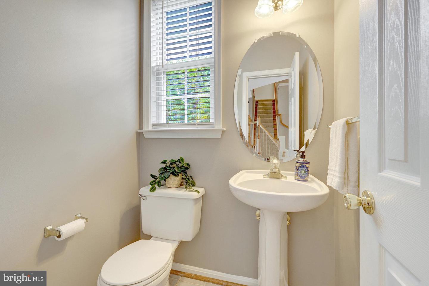 43524 CLIVEDON CT, ASHBURN, Virginia 20147, 5 Bedrooms Bedrooms, ,3 BathroomsBathrooms,Residential,For sale,43524 CLIVEDON CT,VALO2103070 MLS # VALO2103070