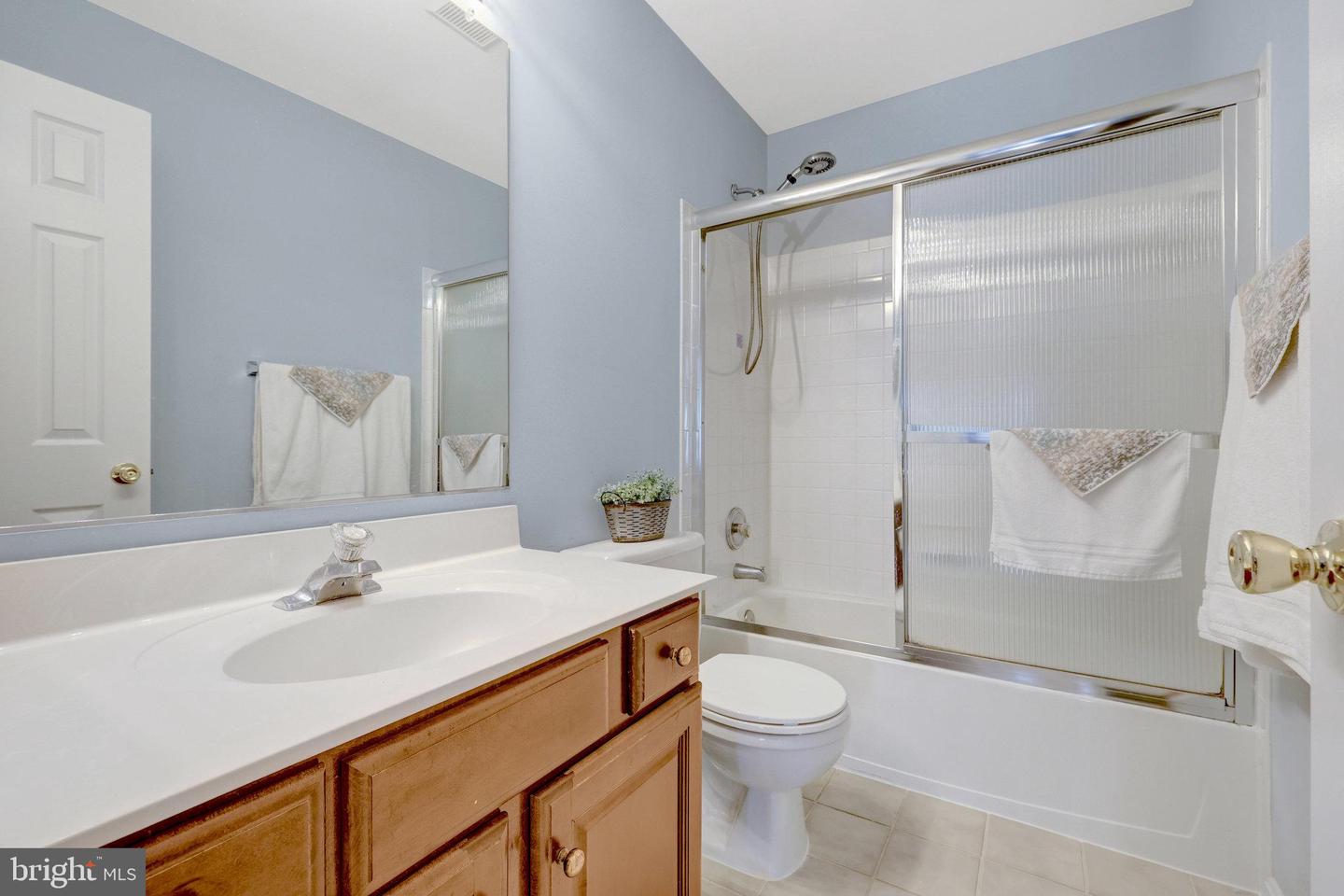 43524 CLIVEDON CT, ASHBURN, Virginia 20147, 5 Bedrooms Bedrooms, ,3 BathroomsBathrooms,Residential,For sale,43524 CLIVEDON CT,VALO2103070 MLS # VALO2103070