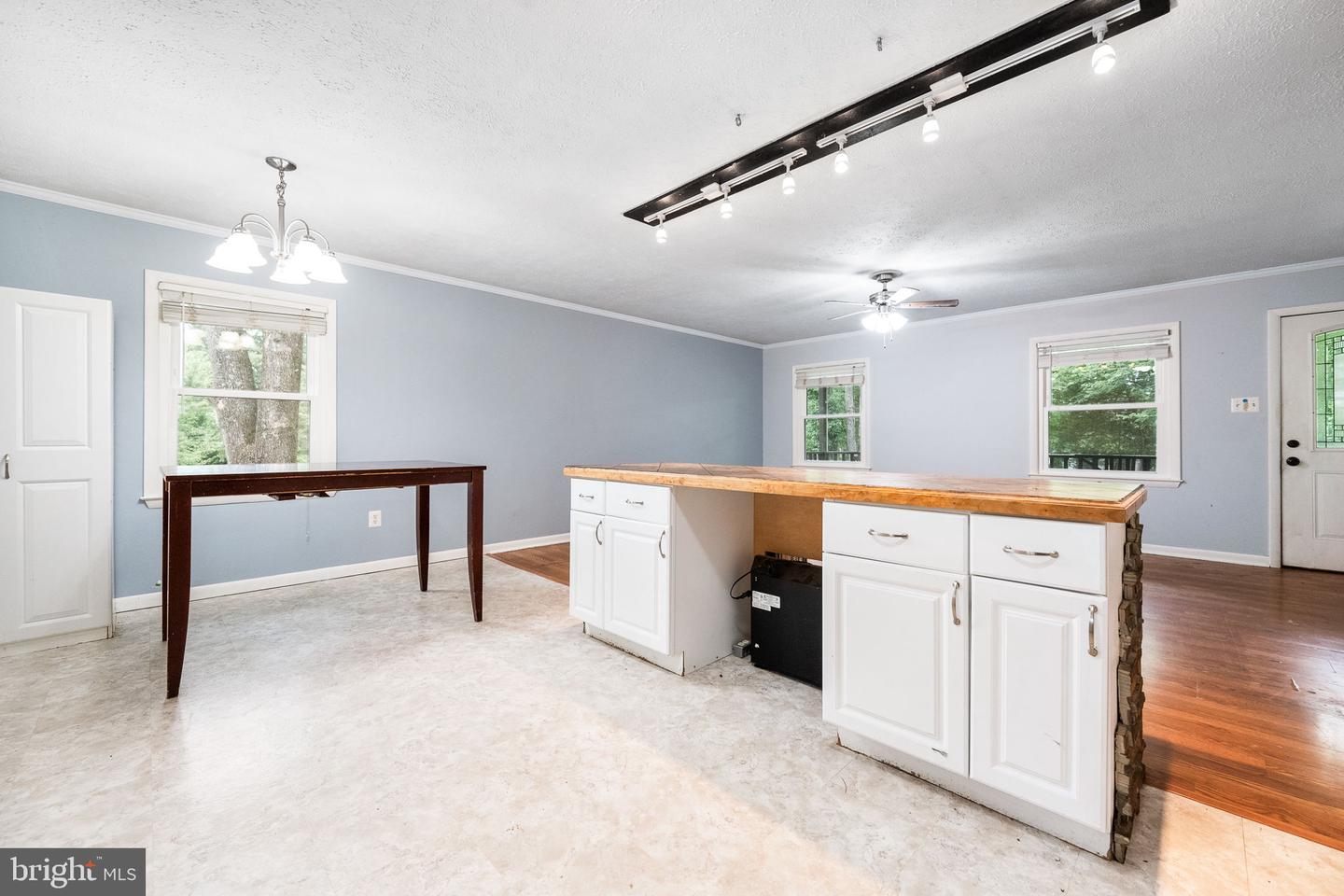 1 BEECH DR, STAFFORD, Virginia 22556, 3 Bedrooms Bedrooms, 6 Rooms Rooms,2 BathroomsBathrooms,Residential,For sale,1 BEECH DR,VAST2041076 MLS # VAST2041076
