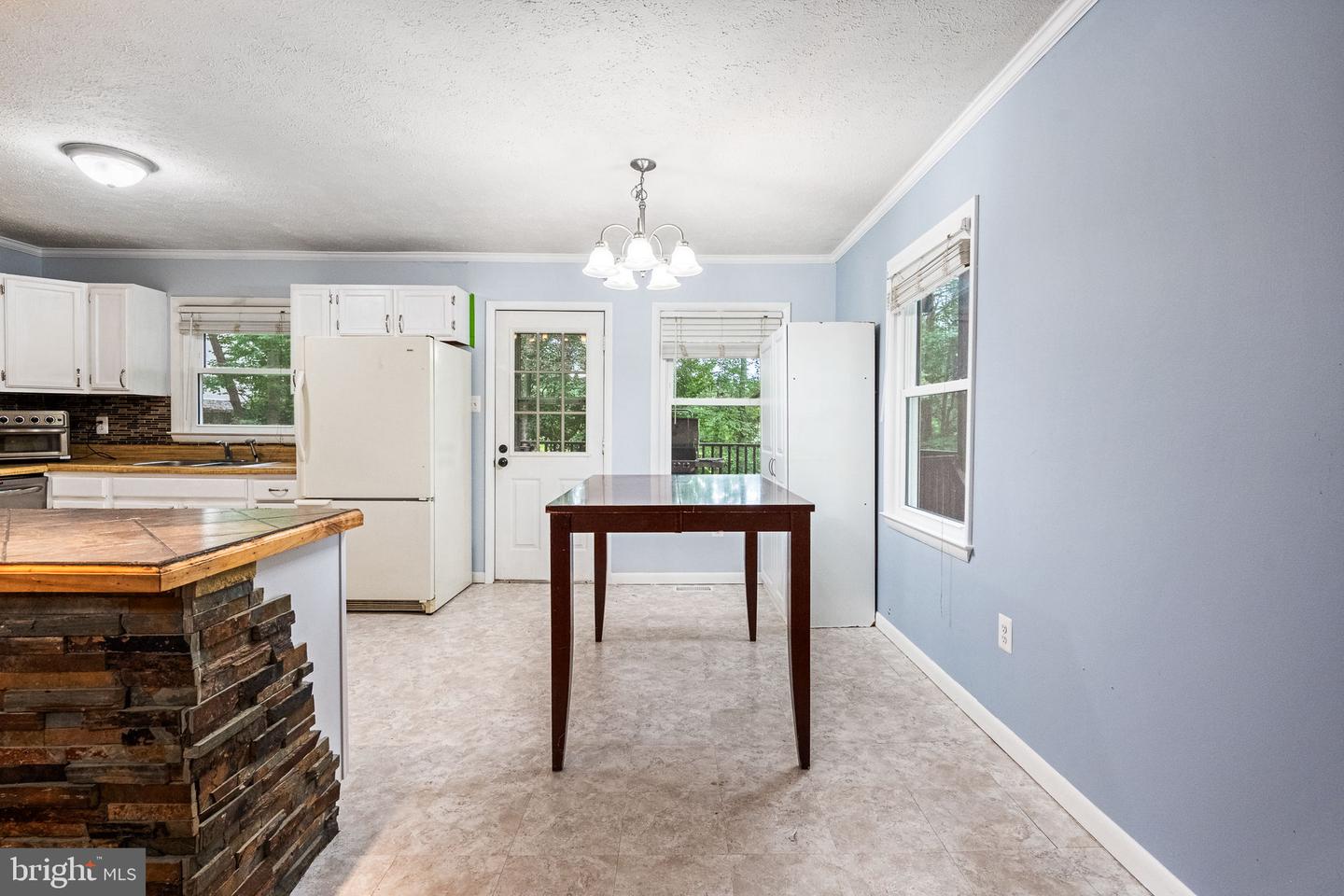 1 BEECH DR, STAFFORD, Virginia 22556, 3 Bedrooms Bedrooms, 6 Rooms Rooms,2 BathroomsBathrooms,Residential,For sale,1 BEECH DR,VAST2041076 MLS # VAST2041076