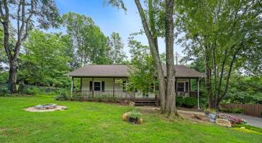 1 BEECH DR, STAFFORD, Virginia 22556, 3 Bedrooms Bedrooms, 6 Rooms Rooms,2 BathroomsBathrooms,Residential,For sale,1 BEECH DR,VAST2041076 MLS # VAST2041076