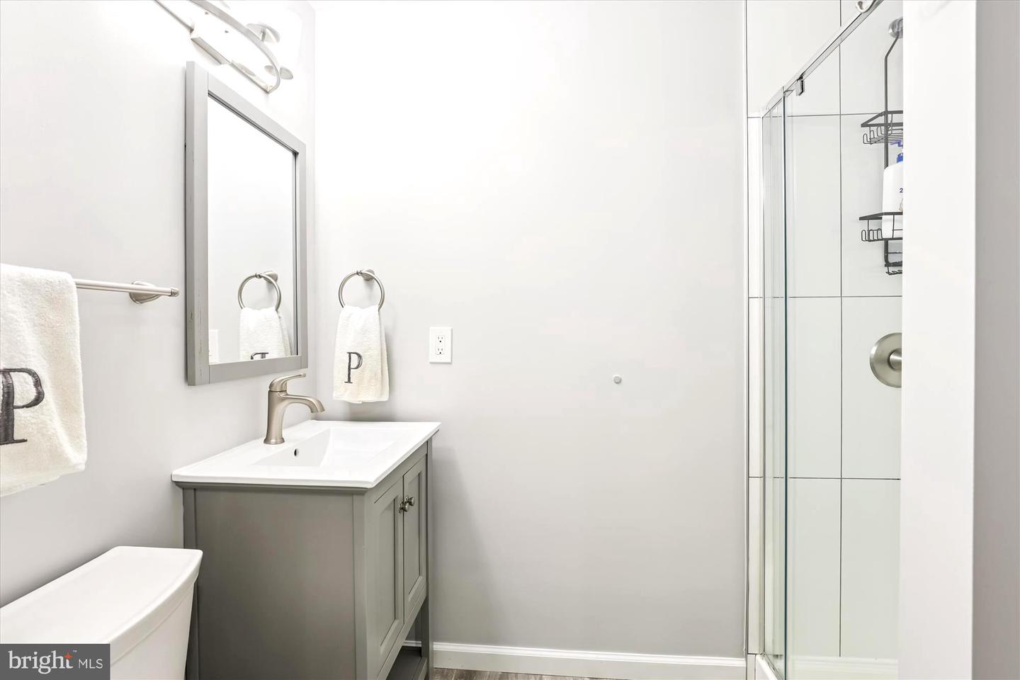 8932 STARK RD, ANNANDALE, Virginia 22003, 4 Bedrooms Bedrooms, ,3 BathroomsBathrooms,Residential,For sale,8932 STARK RD,VAFX2257416 MLS # VAFX2257416