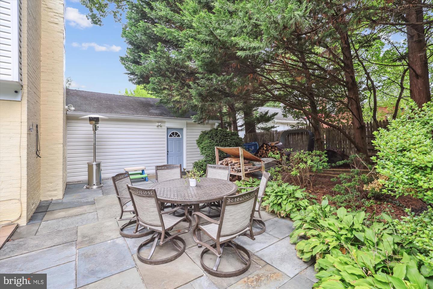 8932 STARK RD, ANNANDALE, Virginia 22003, 4 Bedrooms Bedrooms, ,3 BathroomsBathrooms,Residential,For sale,8932 STARK RD,VAFX2257416 MLS # VAFX2257416