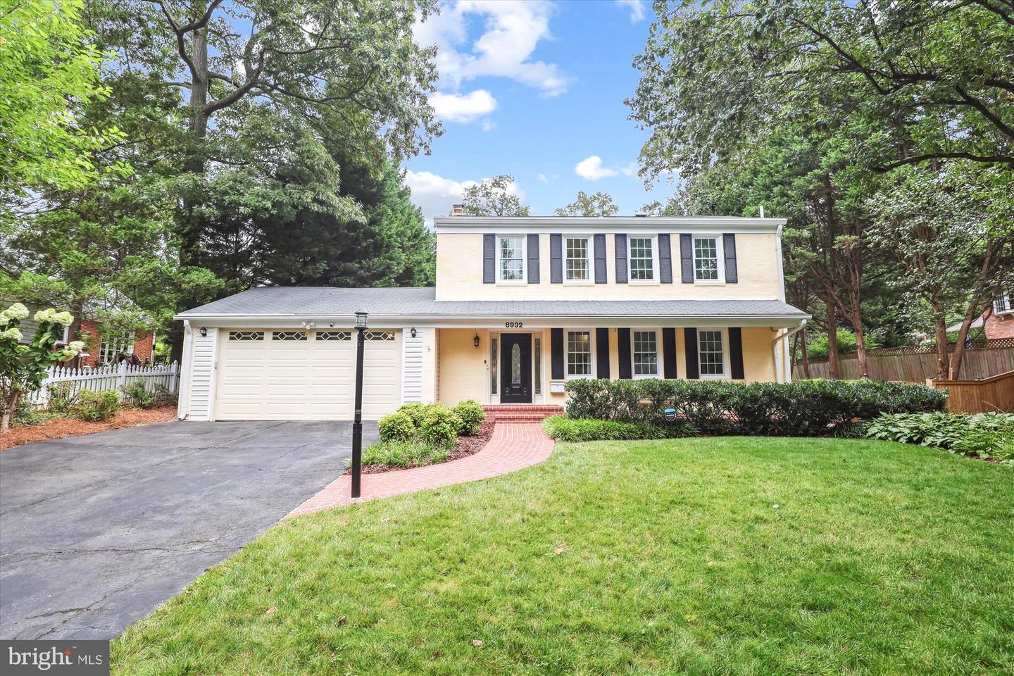 8932 STARK RD, ANNANDALE, Virginia 22003, 4 Bedrooms Bedrooms, ,3 BathroomsBathrooms,Residential,For sale,8932 STARK RD,VAFX2257416 MLS # VAFX2257416