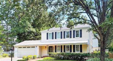 8932 STARK RD, ANNANDALE, Virginia 22003, 4 Bedrooms Bedrooms, ,3 BathroomsBathrooms,Residential,For sale,8932 STARK RD,VAFX2257416 MLS # VAFX2257416