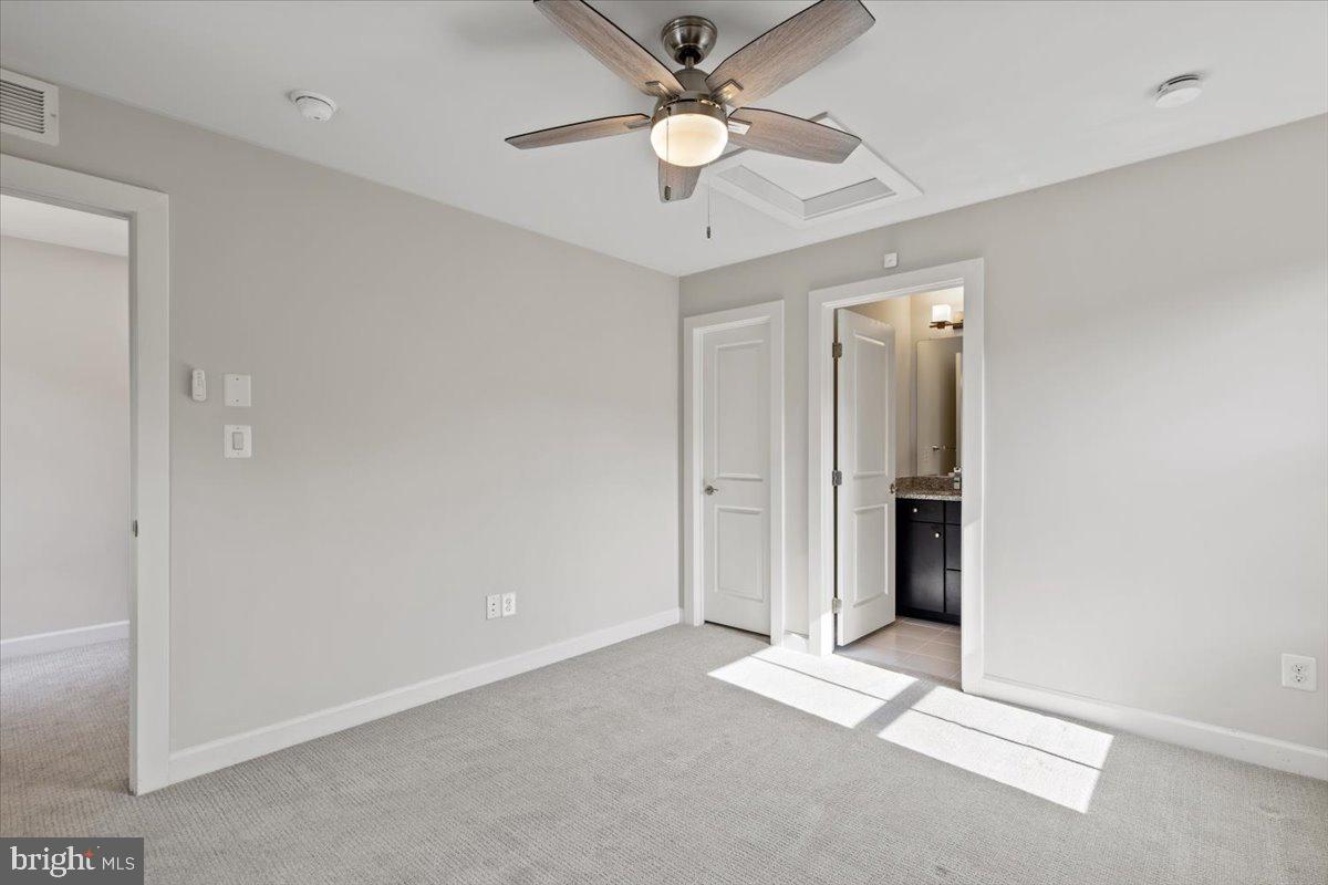 5740 10TH RD N, ARLINGTON, Virginia 22205, 4 Bedrooms Bedrooms, ,3 BathroomsBathrooms,Residential,For sale,5740 10TH RD N,VAAR2061368 MLS # VAAR2061368
