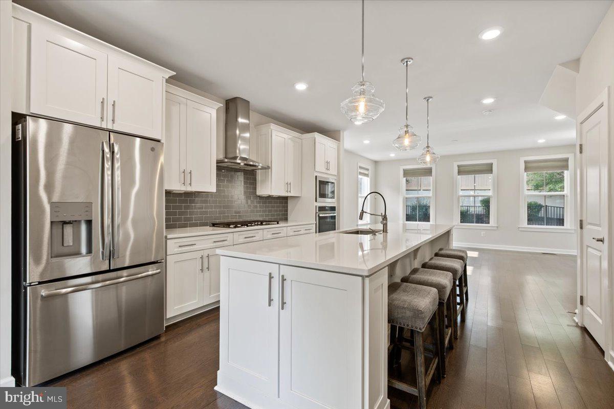 5740 10TH RD N, ARLINGTON, Virginia 22205, 4 Bedrooms Bedrooms, ,3 BathroomsBathrooms,Residential,For sale,5740 10TH RD N,VAAR2061368 MLS # VAAR2061368