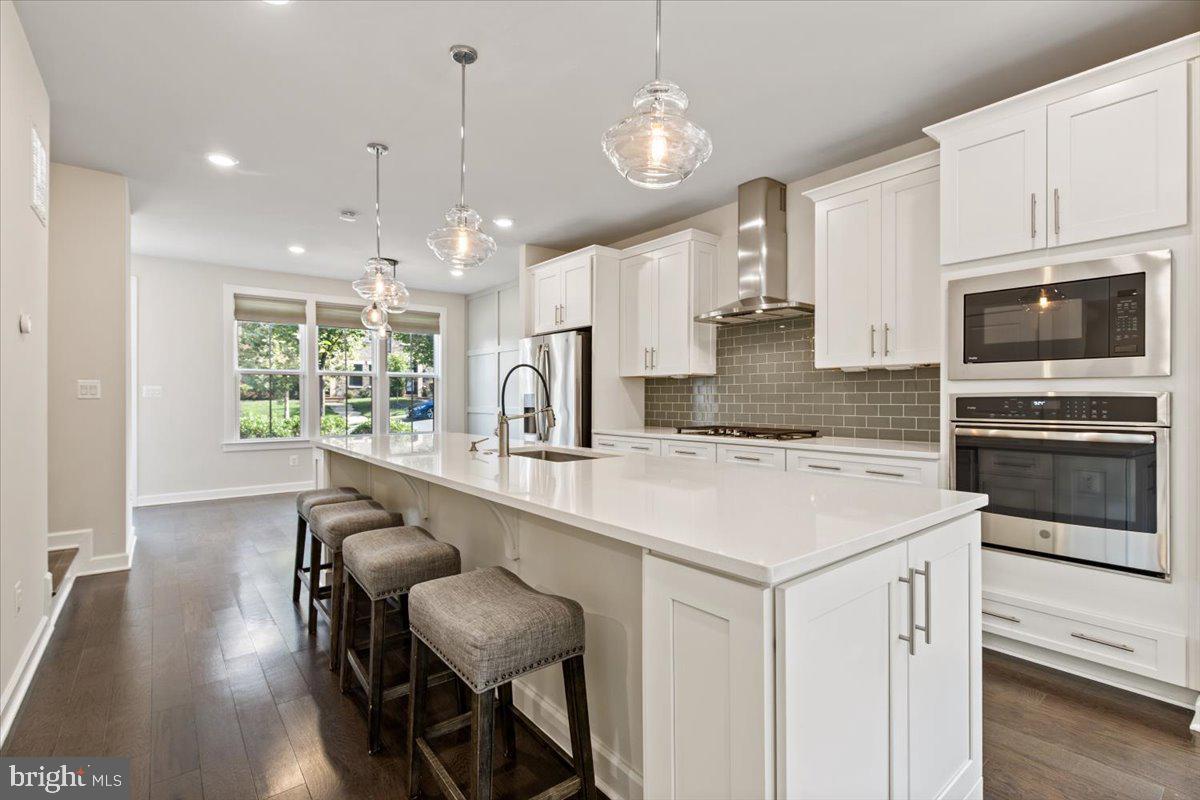5740 10TH RD N, ARLINGTON, Virginia 22205, 4 Bedrooms Bedrooms, ,3 BathroomsBathrooms,Residential,For sale,5740 10TH RD N,VAAR2061368 MLS # VAAR2061368