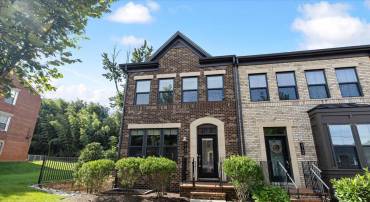 5740 10TH RD N, ARLINGTON, Virginia 22205, 4 Bedrooms Bedrooms, ,3 BathroomsBathrooms,Residential,For sale,5740 10TH RD N,VAAR2061368 MLS # VAAR2061368