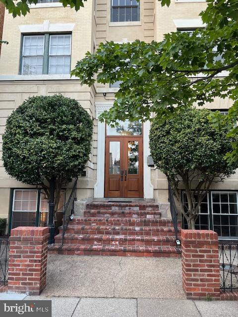 1525 Q ST NW #2, WASHINGTON, District Of Columbia 20009, 2 Bedrooms Bedrooms, ,1 BathroomBathrooms,Residential,For sale,1525 Q ST NW #2,DCDC2212164 MLS # DCDC2212164