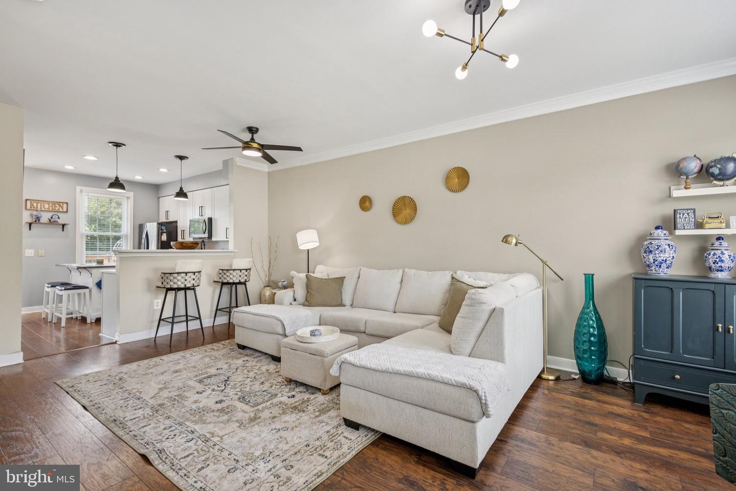 13044 TERMINAL WAY, WOODBRIDGE, Virginia 22193, 2 Bedrooms Bedrooms, ,2 BathroomsBathrooms,Residential,For sale,13044 TERMINAL WAY,VAPW2100052 MLS # VAPW2100052