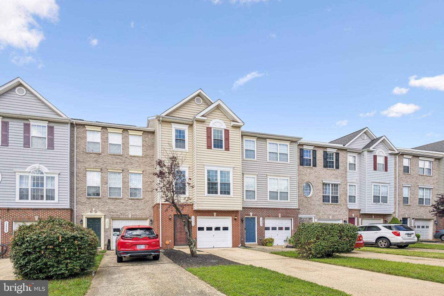 13044 TERMINAL WAY, WOODBRIDGE, Virginia 22193, 2 Bedrooms Bedrooms, ,2 BathroomsBathrooms,Residential,For sale,13044 TERMINAL WAY,VAPW2100052 MLS # VAPW2100052