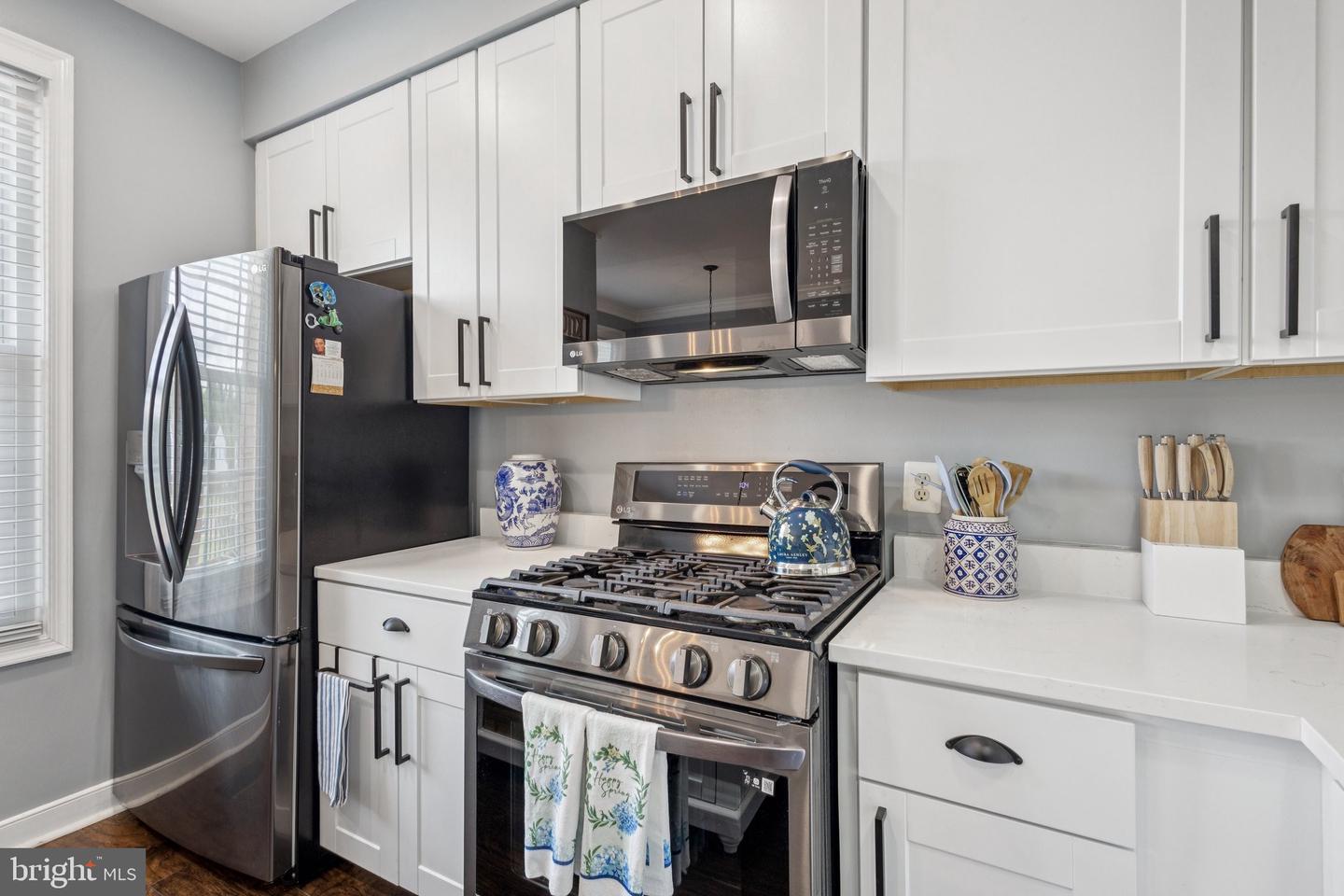 13044 TERMINAL WAY, WOODBRIDGE, Virginia 22193, 2 Bedrooms Bedrooms, ,2 BathroomsBathrooms,Residential,For sale,13044 TERMINAL WAY,VAPW2100052 MLS # VAPW2100052