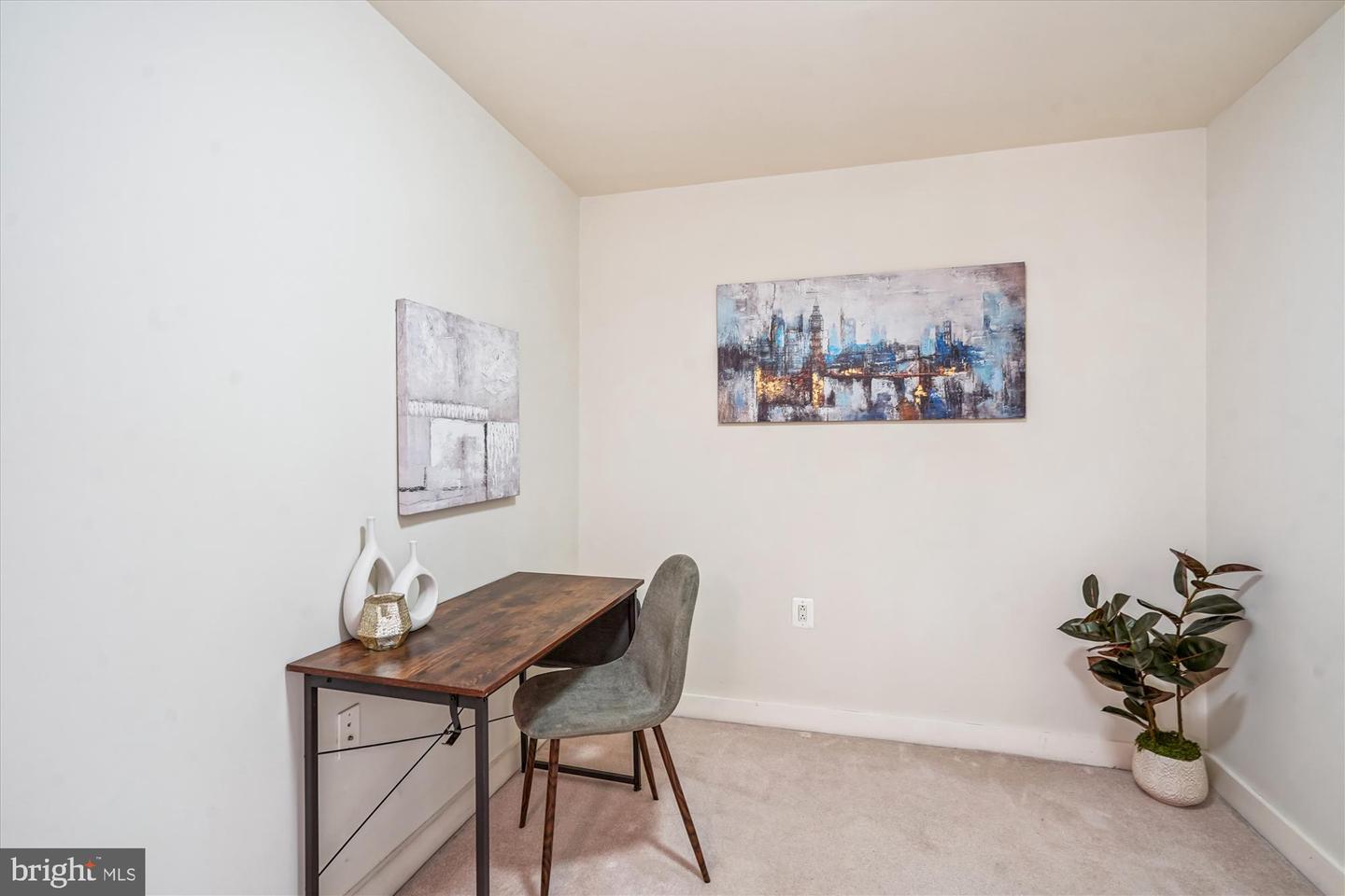 888 N QUINCY ST #1004, ARLINGTON, Virginia 22203, 1 Bedroom Bedrooms, ,1 BathroomBathrooms,Residential,For sale,888 N QUINCY ST #1004,VAAR2061422 MLS # VAAR2061422