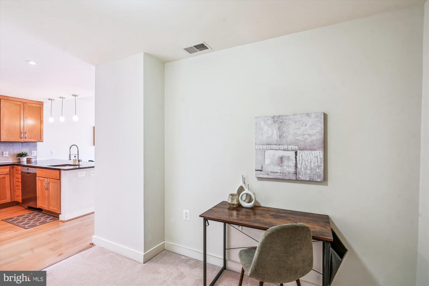 888 N QUINCY ST #1004, ARLINGTON, Virginia 22203, 1 Bedroom Bedrooms, ,1 BathroomBathrooms,Residential,For sale,888 N QUINCY ST #1004,VAAR2061422 MLS # VAAR2061422