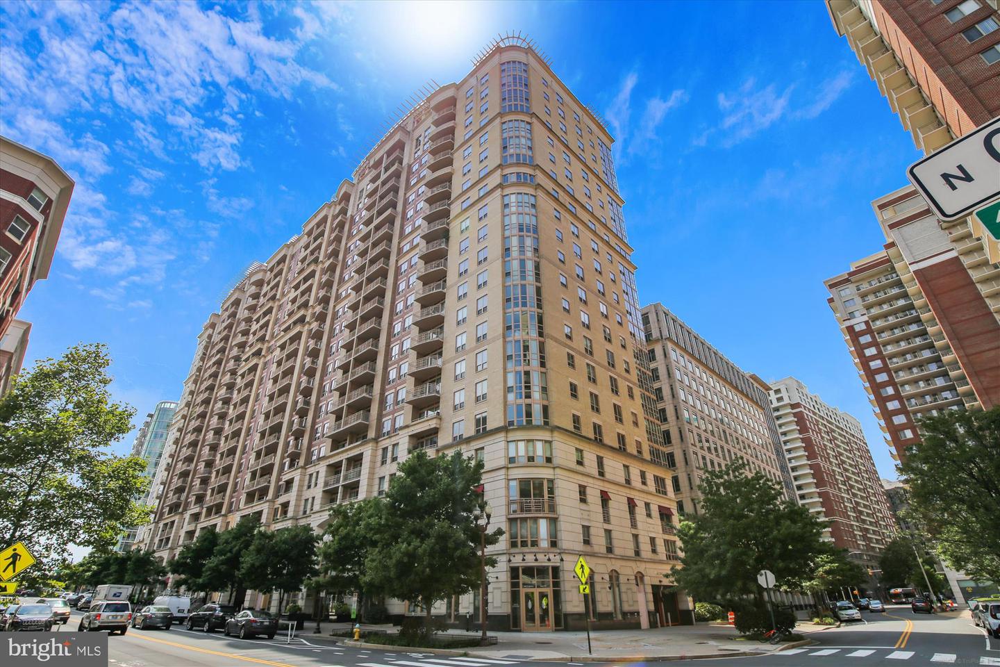 888 N QUINCY ST #1004, ARLINGTON, Virginia 22203, 1 Bedroom Bedrooms, ,1 BathroomBathrooms,Residential,For sale,888 N QUINCY ST #1004,VAAR2061422 MLS # VAAR2061422