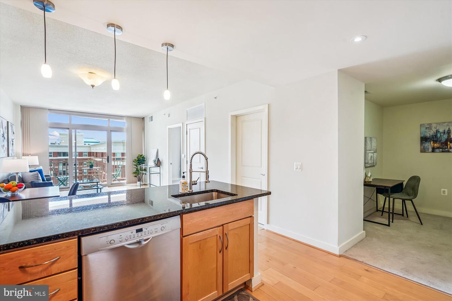 888 N QUINCY ST #1004, ARLINGTON, Virginia 22203, 1 Bedroom Bedrooms, ,1 BathroomBathrooms,Residential,For sale,888 N QUINCY ST #1004,VAAR2061422 MLS # VAAR2061422