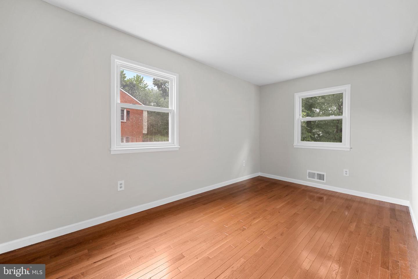 3536 BATH CT, WOODBRIDGE, Virginia 22193, 3 Bedrooms Bedrooms, ,1 BathroomBathrooms,Residential,For sale,3536 BATH CT,VAPW2100084 MLS # VAPW2100084