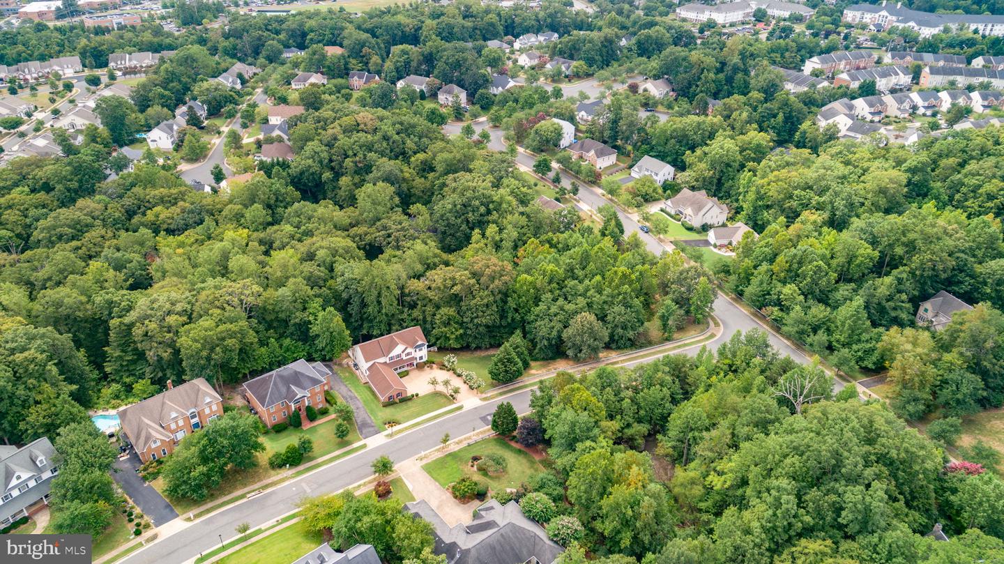 1001 FEATHERSTON CT, FREDERICKSBURG, Virginia 22401, 5 Bedrooms Bedrooms, ,4 BathroomsBathrooms,Residential,For sale,1001 FEATHERSTON CT,VAFB2008660 MLS # VAFB2008660