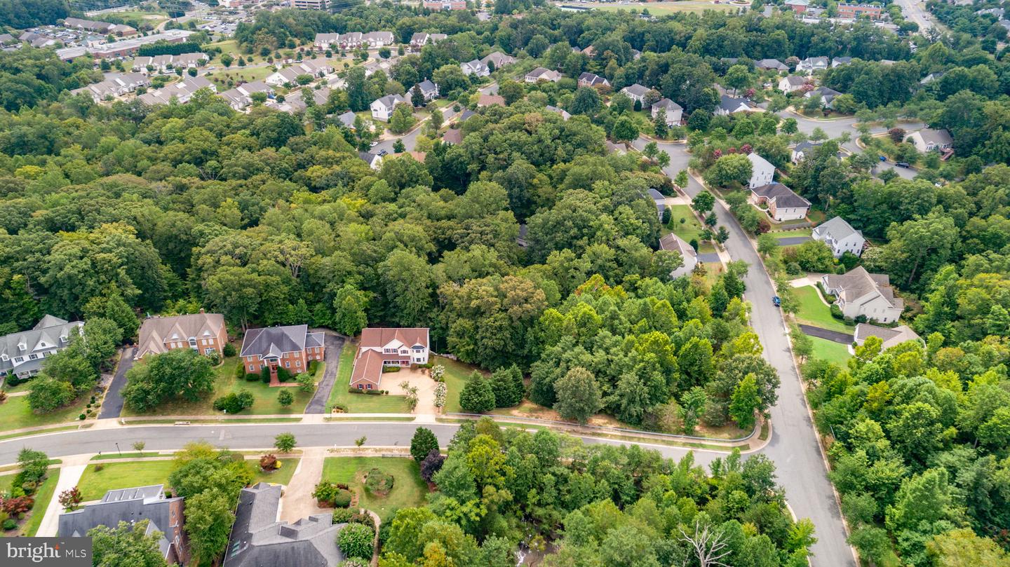 1001 FEATHERSTON CT, FREDERICKSBURG, Virginia 22401, 5 Bedrooms Bedrooms, ,4 BathroomsBathrooms,Residential,For sale,1001 FEATHERSTON CT,VAFB2008660 MLS # VAFB2008660