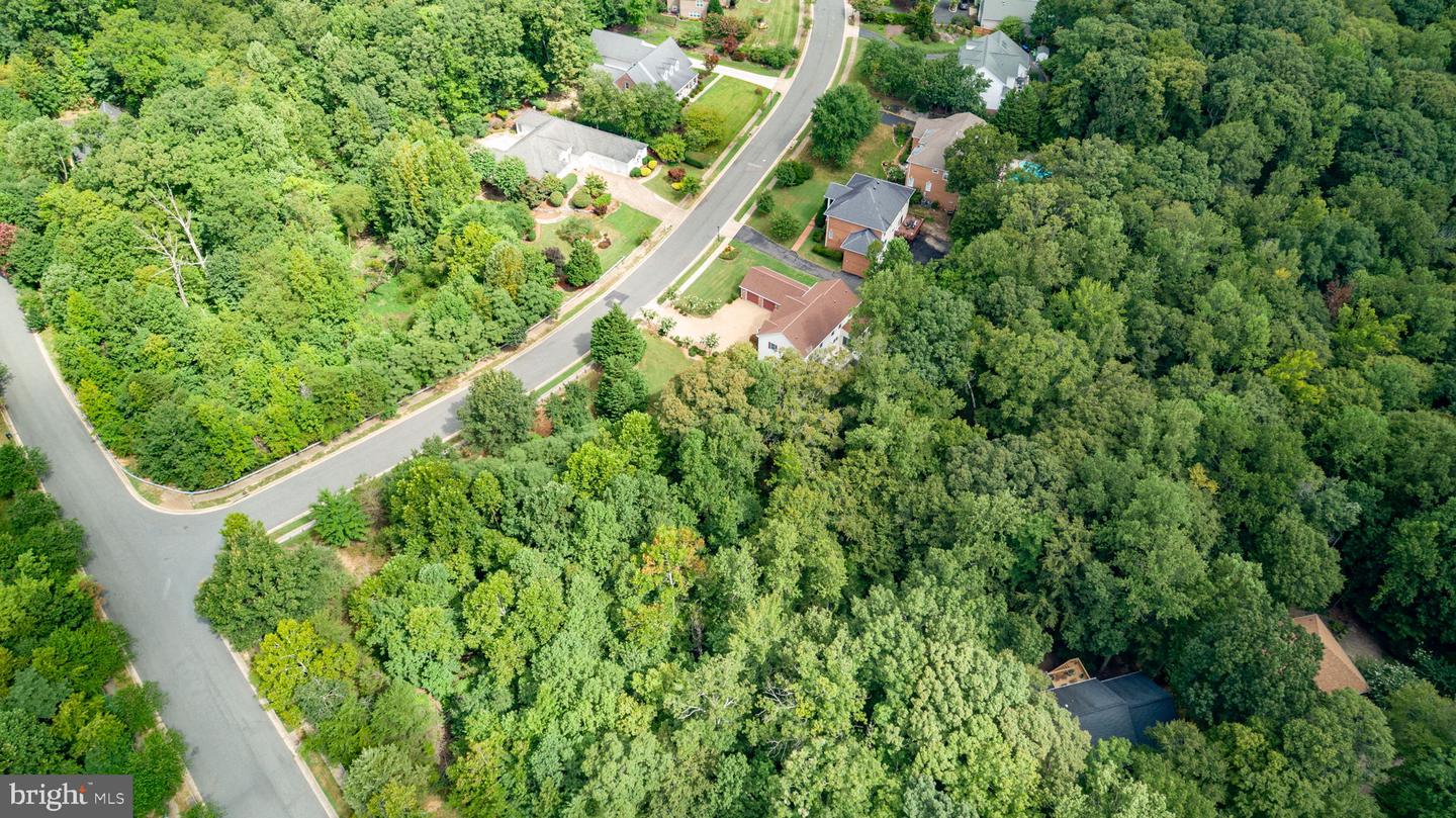 1001 FEATHERSTON CT, FREDERICKSBURG, Virginia 22401, 5 Bedrooms Bedrooms, ,4 BathroomsBathrooms,Residential,For sale,1001 FEATHERSTON CT,VAFB2008660 MLS # VAFB2008660
