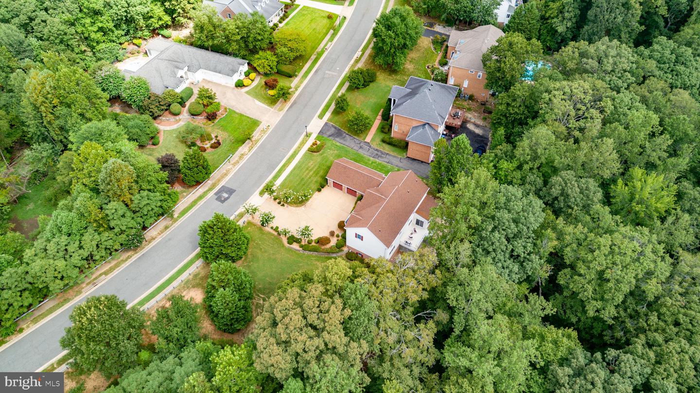 1001 FEATHERSTON CT, FREDERICKSBURG, Virginia 22401, 5 Bedrooms Bedrooms, ,4 BathroomsBathrooms,Residential,For sale,1001 FEATHERSTON CT,VAFB2008660 MLS # VAFB2008660