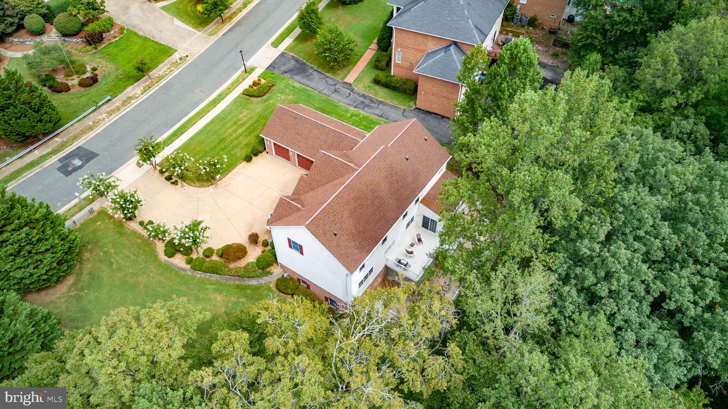 1001 FEATHERSTON CT, FREDERICKSBURG, Virginia 22401, 5 Bedrooms Bedrooms, ,4 BathroomsBathrooms,Residential,For sale,1001 FEATHERSTON CT,VAFB2008660 MLS # VAFB2008660