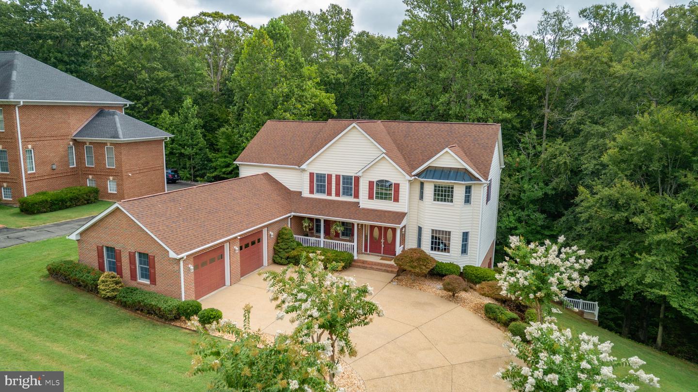 1001 FEATHERSTON CT, FREDERICKSBURG, Virginia 22401, 5 Bedrooms Bedrooms, ,4 BathroomsBathrooms,Residential,For sale,1001 FEATHERSTON CT,VAFB2008660 MLS # VAFB2008660