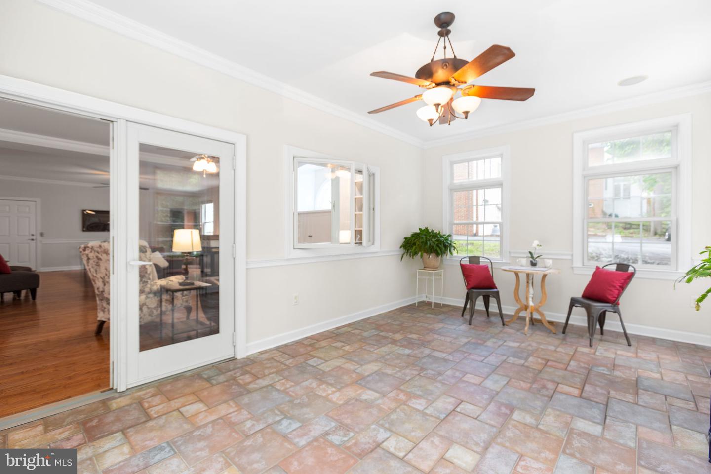 1001 FEATHERSTON CT, FREDERICKSBURG, Virginia 22401, 5 Bedrooms Bedrooms, ,4 BathroomsBathrooms,Residential,For sale,1001 FEATHERSTON CT,VAFB2008660 MLS # VAFB2008660