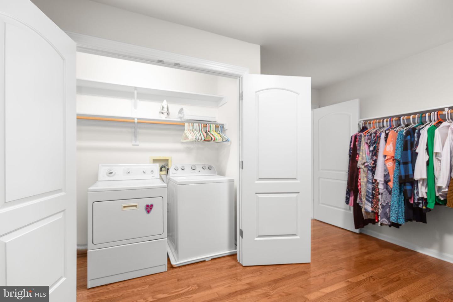 1001 FEATHERSTON CT, FREDERICKSBURG, Virginia 22401, 5 Bedrooms Bedrooms, ,4 BathroomsBathrooms,Residential,For sale,1001 FEATHERSTON CT,VAFB2008660 MLS # VAFB2008660