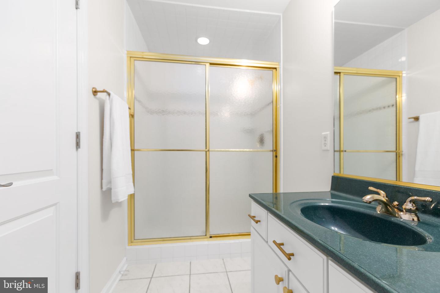 1001 FEATHERSTON CT, FREDERICKSBURG, Virginia 22401, 5 Bedrooms Bedrooms, ,4 BathroomsBathrooms,Residential,For sale,1001 FEATHERSTON CT,VAFB2008660 MLS # VAFB2008660