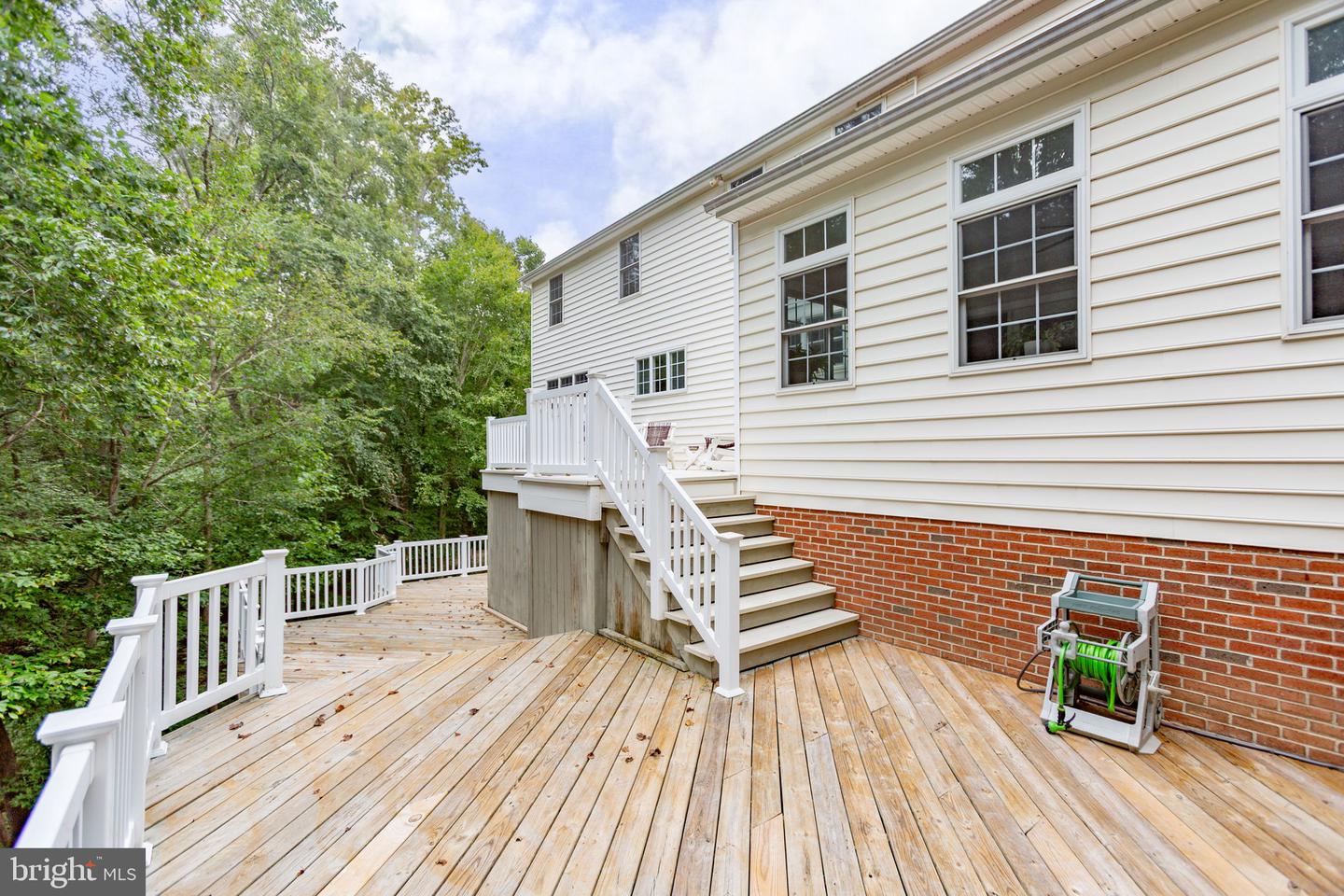1001 FEATHERSTON CT, FREDERICKSBURG, Virginia 22401, 5 Bedrooms Bedrooms, ,4 BathroomsBathrooms,Residential,For sale,1001 FEATHERSTON CT,VAFB2008660 MLS # VAFB2008660