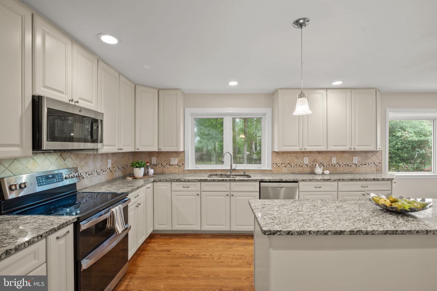 6203 OTTER RUN RD, CLIFTON, Virginia 20124, 4 Bedrooms Bedrooms, ,3 BathroomsBathrooms,Residential,For sale,6203 OTTER RUN RD,VAFX2257928 MLS # VAFX2257928