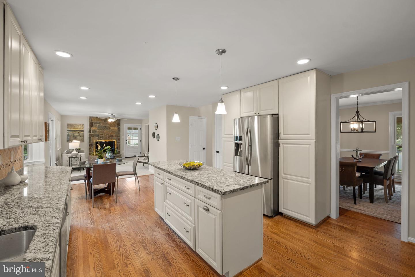 6203 OTTER RUN RD, CLIFTON, Virginia 20124, 4 Bedrooms Bedrooms, ,3 BathroomsBathrooms,Residential,For sale,6203 OTTER RUN RD,VAFX2257928 MLS # VAFX2257928