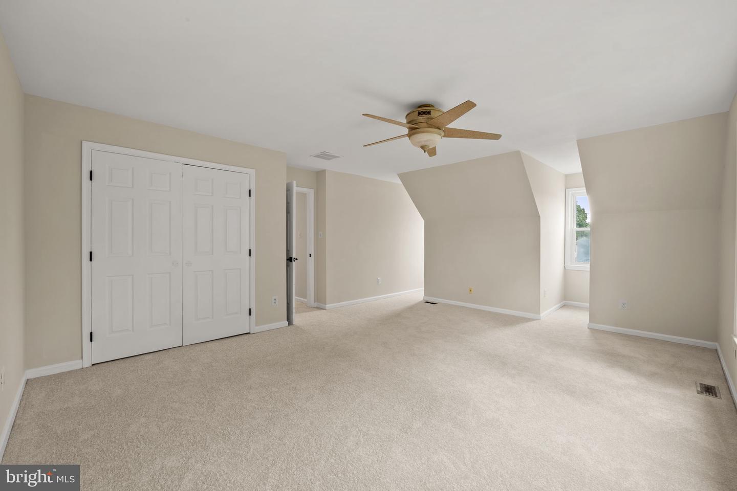 6203 OTTER RUN RD, CLIFTON, Virginia 20124, 4 Bedrooms Bedrooms, ,3 BathroomsBathrooms,Residential,For sale,6203 OTTER RUN RD,VAFX2257928 MLS # VAFX2257928