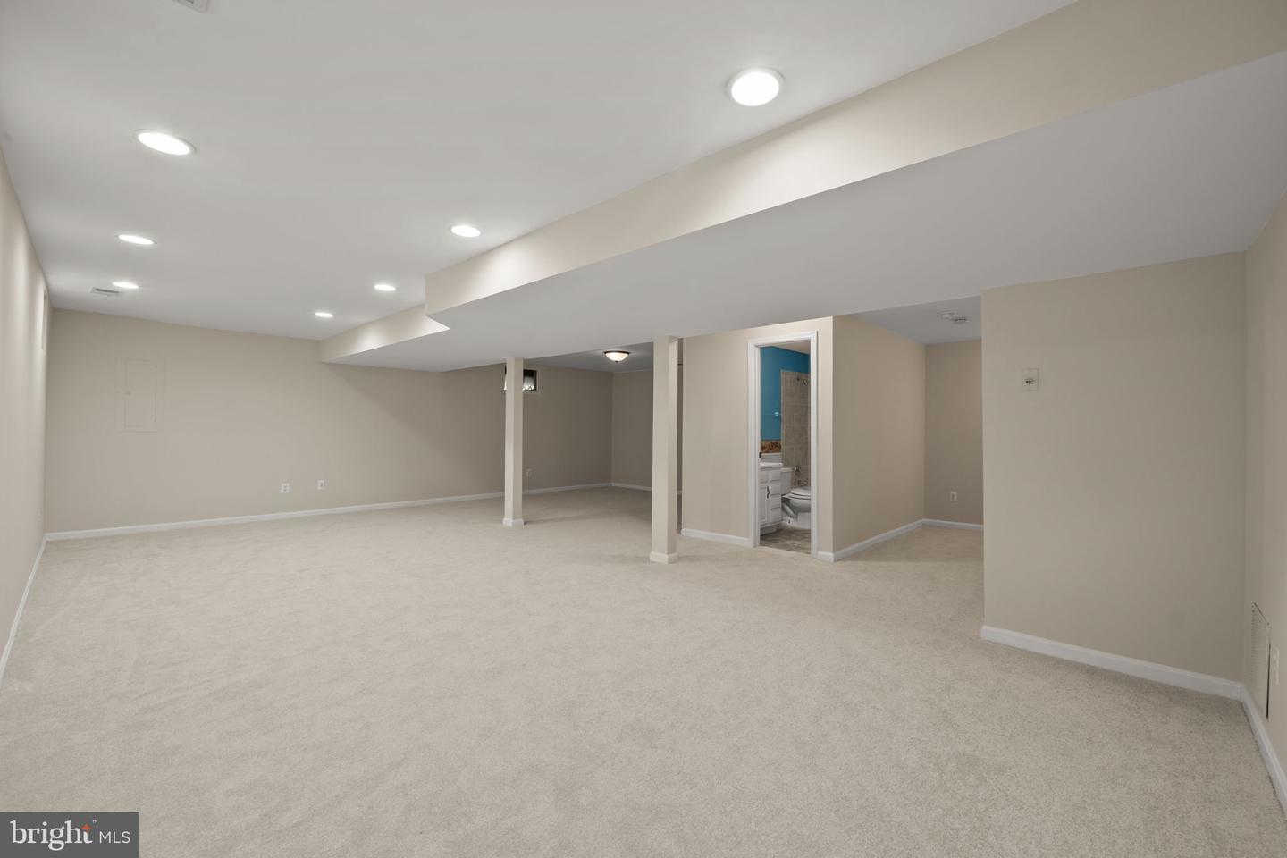 6203 OTTER RUN RD, CLIFTON, Virginia 20124, 4 Bedrooms Bedrooms, ,3 BathroomsBathrooms,Residential,For sale,6203 OTTER RUN RD,VAFX2257928 MLS # VAFX2257928