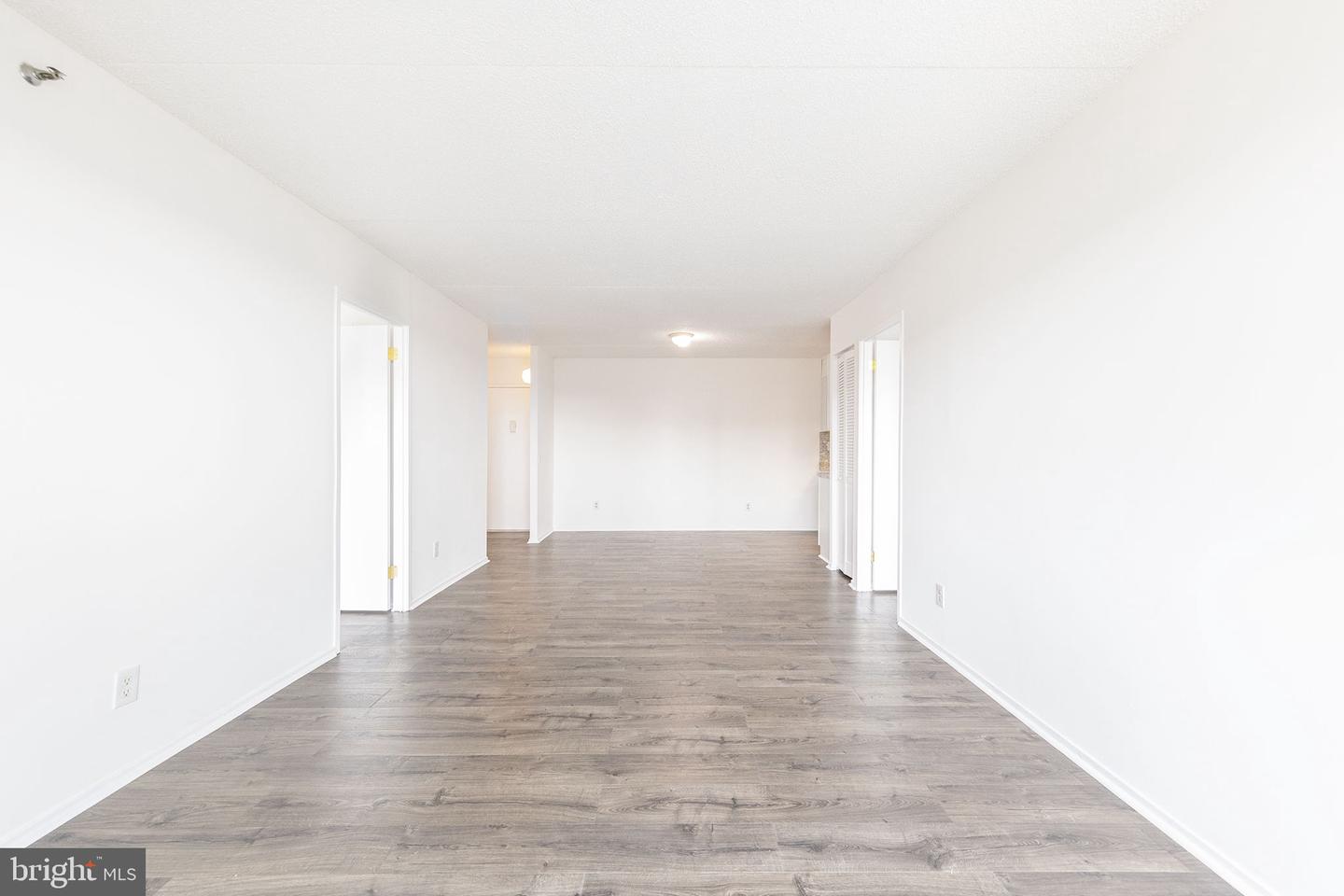 5911 EDSALL RD #912, ALEXANDRIA, Virginia 22304, 2 Bedrooms Bedrooms, ,2 BathroomsBathrooms,Residential,For sale,5911 EDSALL RD #912,VAAX2047956 MLS # VAAX2047956