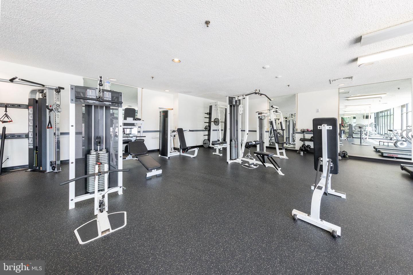 5911 EDSALL RD #912, ALEXANDRIA, Virginia 22304, 2 Bedrooms Bedrooms, ,2 BathroomsBathrooms,Residential,For sale,5911 EDSALL RD #912,VAAX2047956 MLS # VAAX2047956