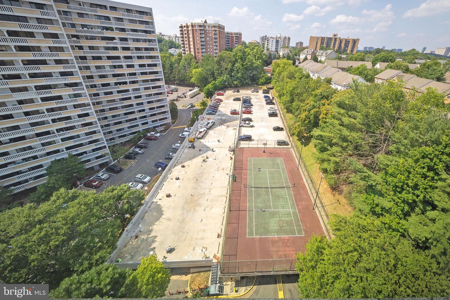 5911 EDSALL RD #912, ALEXANDRIA, Virginia 22304, 2 Bedrooms Bedrooms, ,2 BathroomsBathrooms,Residential,For sale,5911 EDSALL RD #912,VAAX2047956 MLS # VAAX2047956