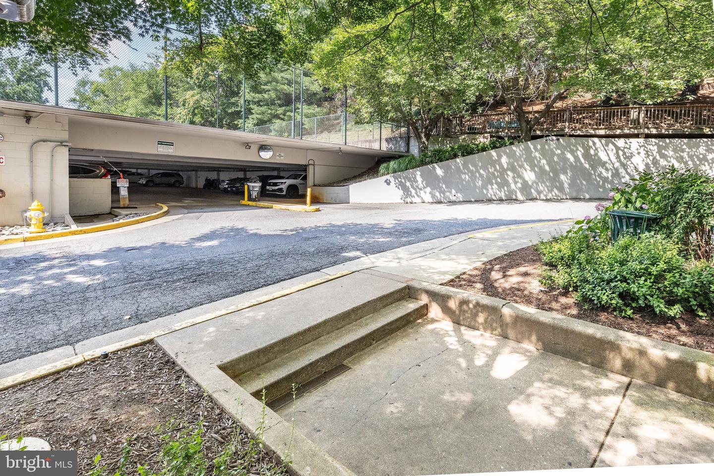 5911 EDSALL RD #912, ALEXANDRIA, Virginia 22304, 2 Bedrooms Bedrooms, ,2 BathroomsBathrooms,Residential,For sale,5911 EDSALL RD #912,VAAX2047956 MLS # VAAX2047956