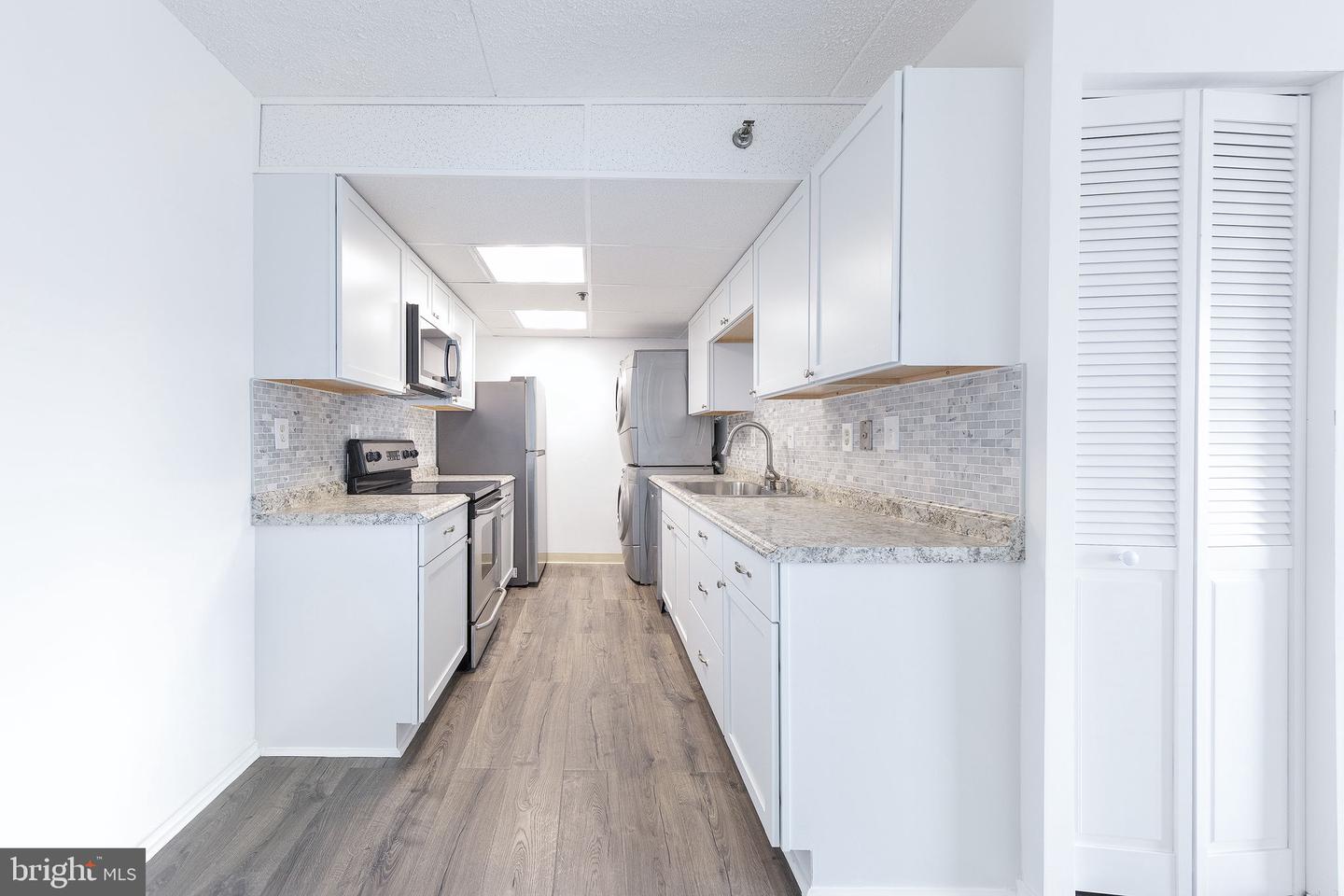 5911 EDSALL RD #912, ALEXANDRIA, Virginia 22304, 2 Bedrooms Bedrooms, ,2 BathroomsBathrooms,Residential,For sale,5911 EDSALL RD #912,VAAX2047956 MLS # VAAX2047956