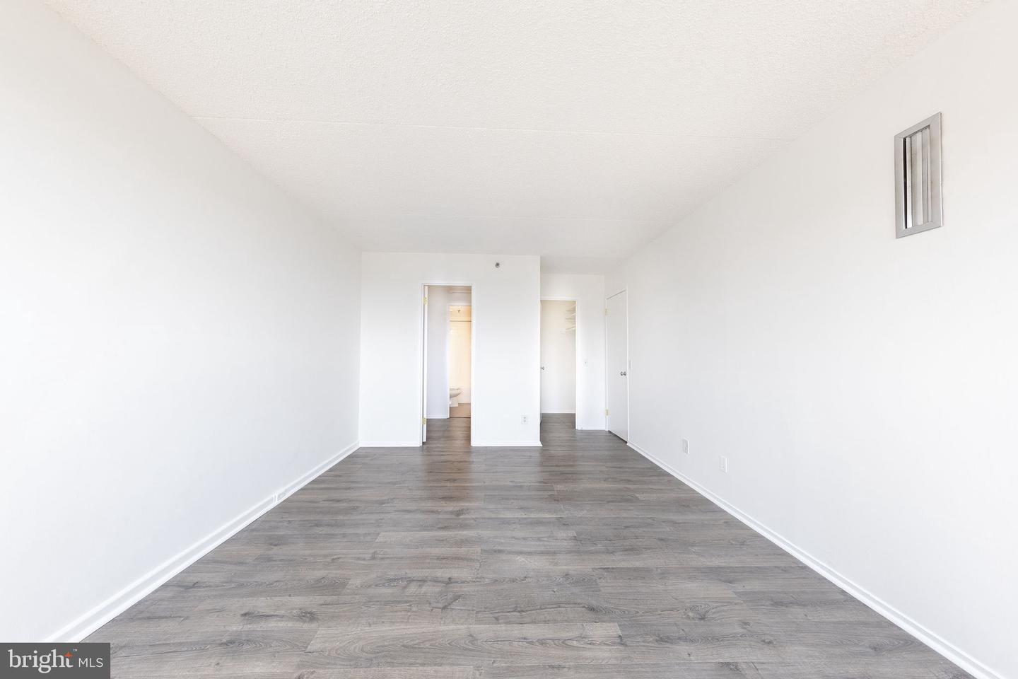 5911 EDSALL RD #912, ALEXANDRIA, Virginia 22304, 2 Bedrooms Bedrooms, ,2 BathroomsBathrooms,Residential,For sale,5911 EDSALL RD #912,VAAX2047956 MLS # VAAX2047956