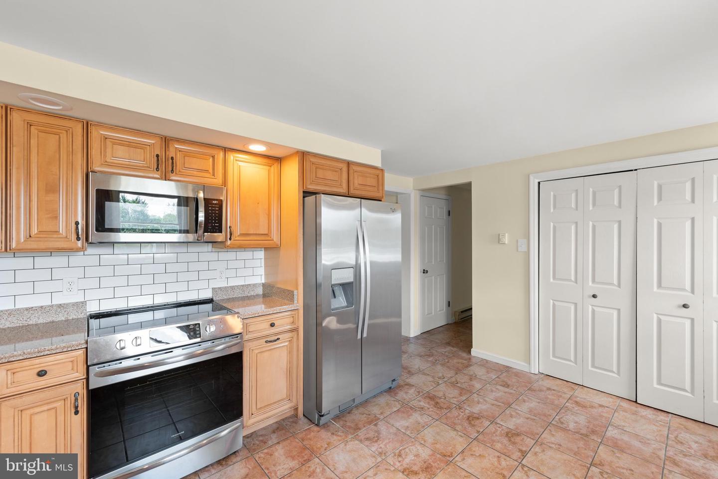 100 DOGWOOD LN, STEPHENSON, Virginia 22656, 4 Bedrooms Bedrooms, 8 Rooms Rooms,3 BathroomsBathrooms,Residential,For sale,100 DOGWOOD LN,VAFV2035752 MLS # VAFV2035752