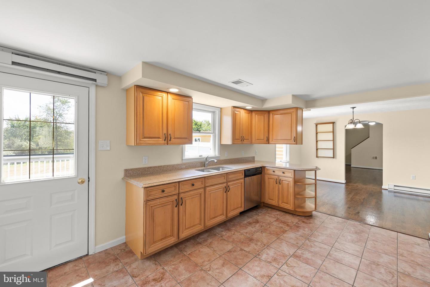100 DOGWOOD LN, STEPHENSON, Virginia 22656, 4 Bedrooms Bedrooms, 8 Rooms Rooms,3 BathroomsBathrooms,Residential,For sale,100 DOGWOOD LN,VAFV2035752 MLS # VAFV2035752