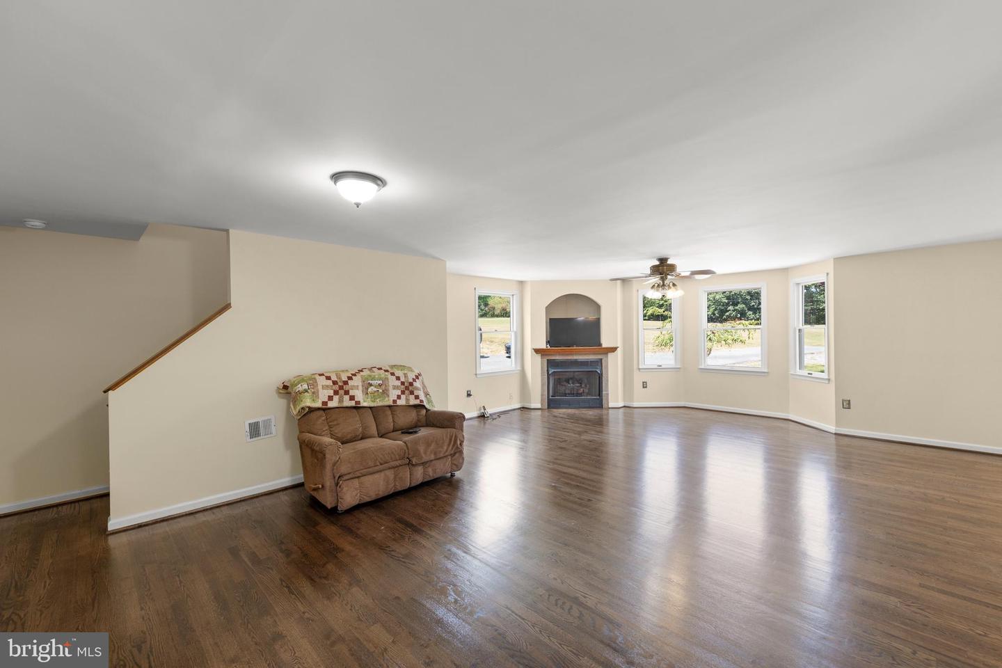 100 DOGWOOD LN, STEPHENSON, Virginia 22656, 4 Bedrooms Bedrooms, 8 Rooms Rooms,3 BathroomsBathrooms,Residential,For sale,100 DOGWOOD LN,VAFV2035752 MLS # VAFV2035752
